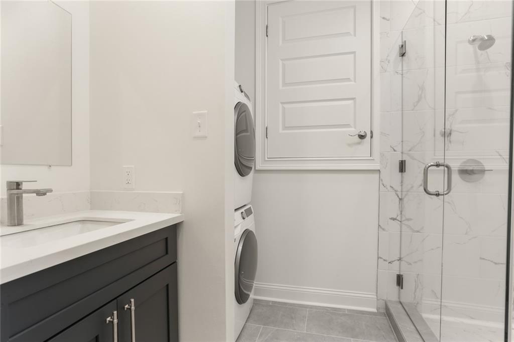 5529 MAGAZINE Street A