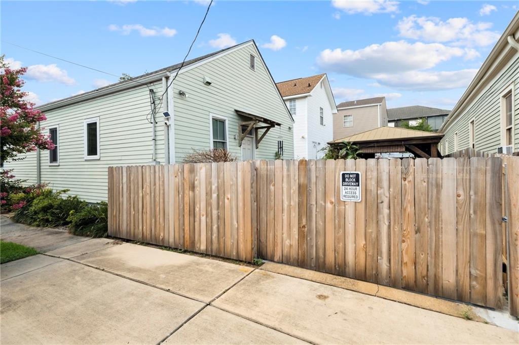 200 N NORMAN C FRANCIS Parkway