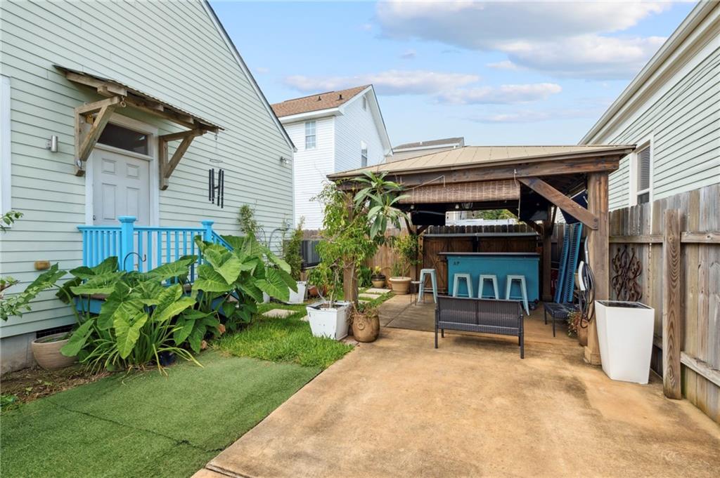 200 N NORMAN C FRANCIS Parkway