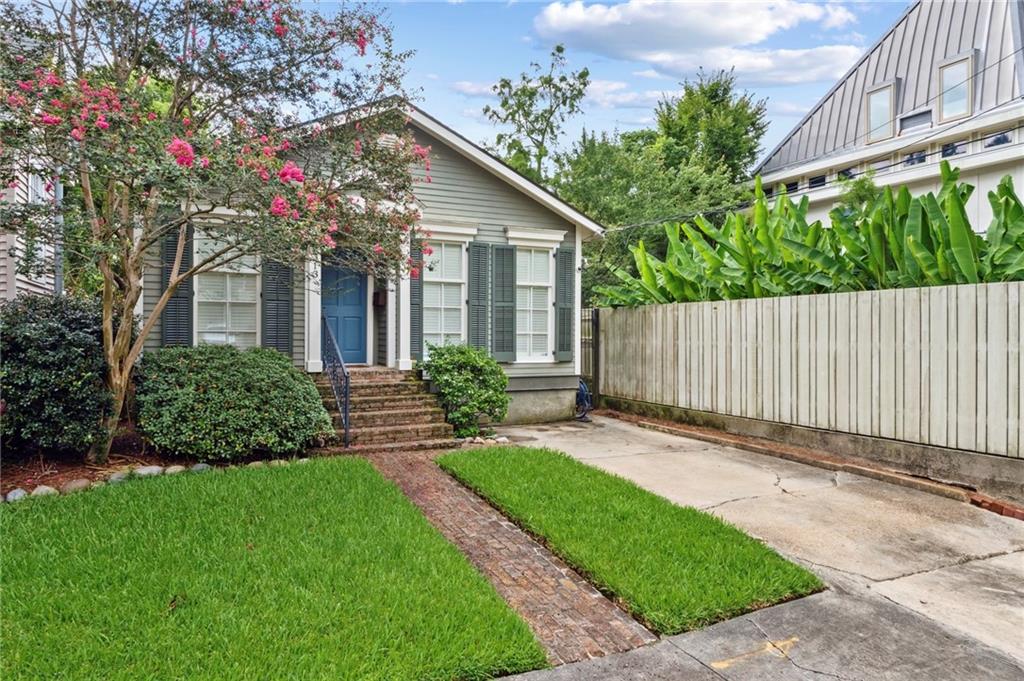 2313 BURDETTE Street