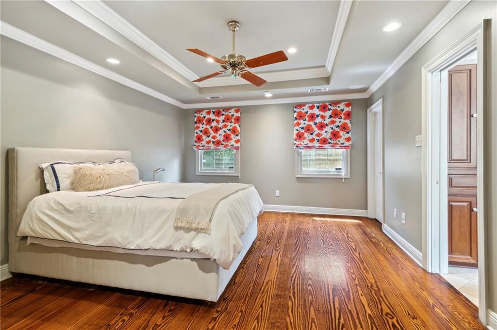 2313 BURDETTE Street