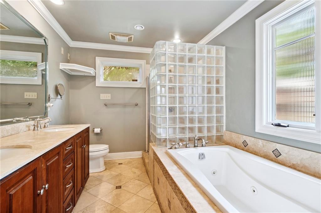 2313 BURDETTE Street