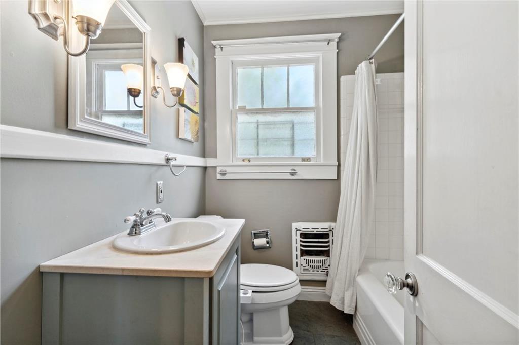 2313 BURDETTE Street