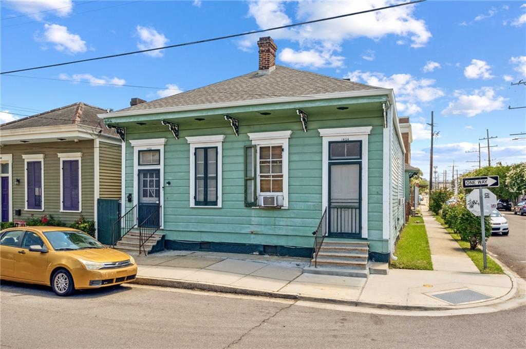 1432-1434 URSULINES Avenue