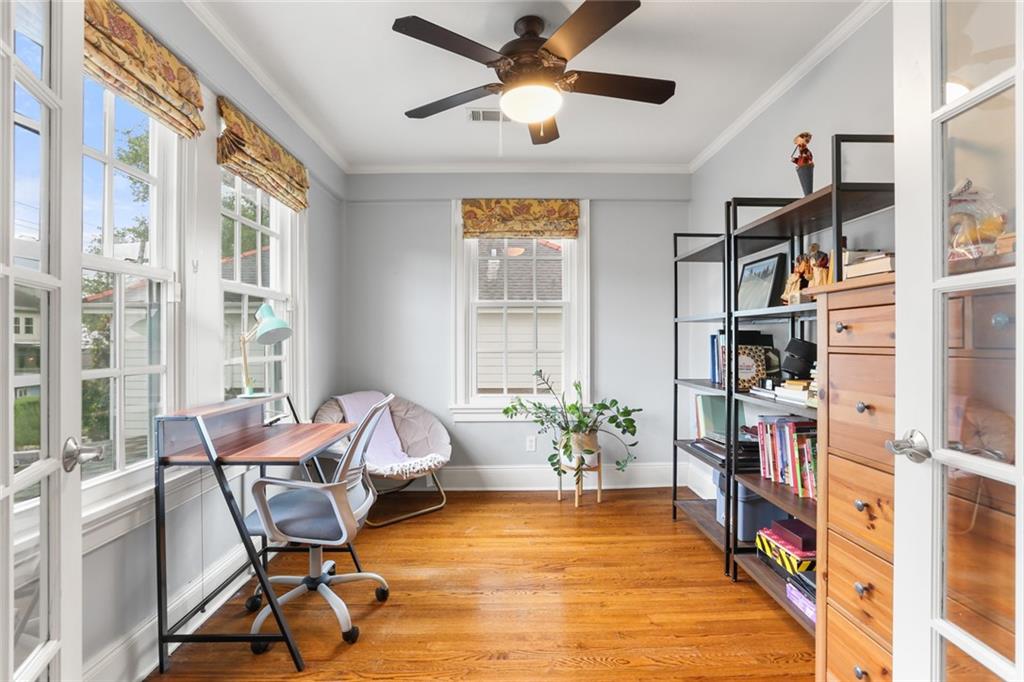 6035 LOUIS XIV Street