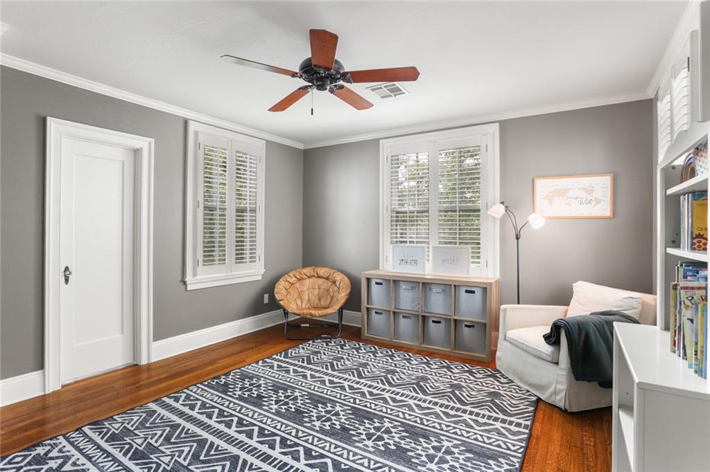 6035 LOUIS XIV Street