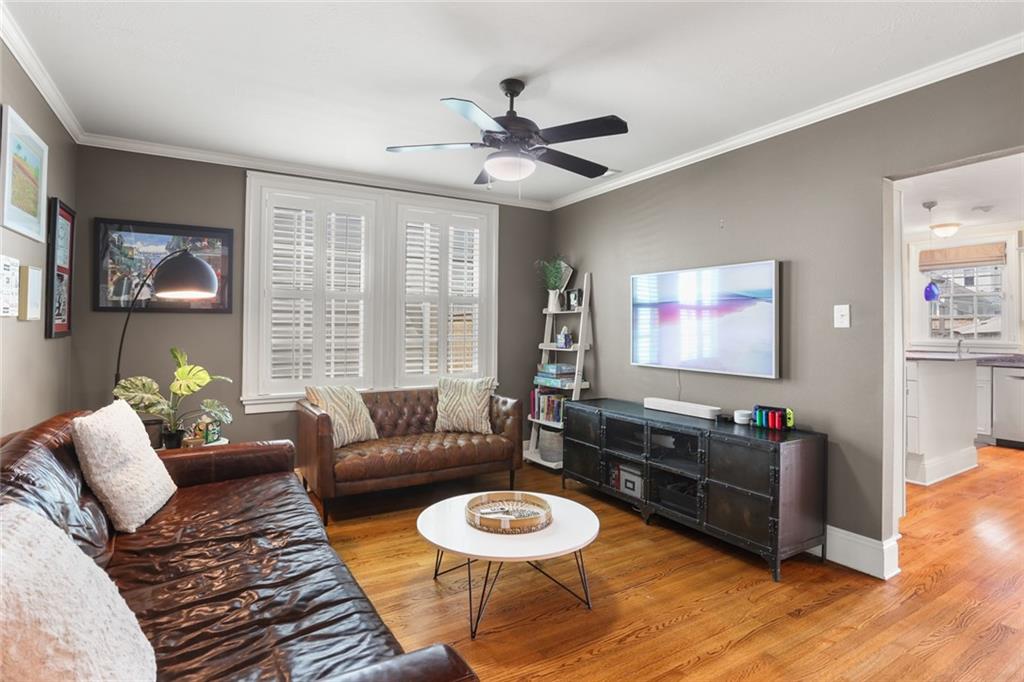 6035 LOUIS XIV Street