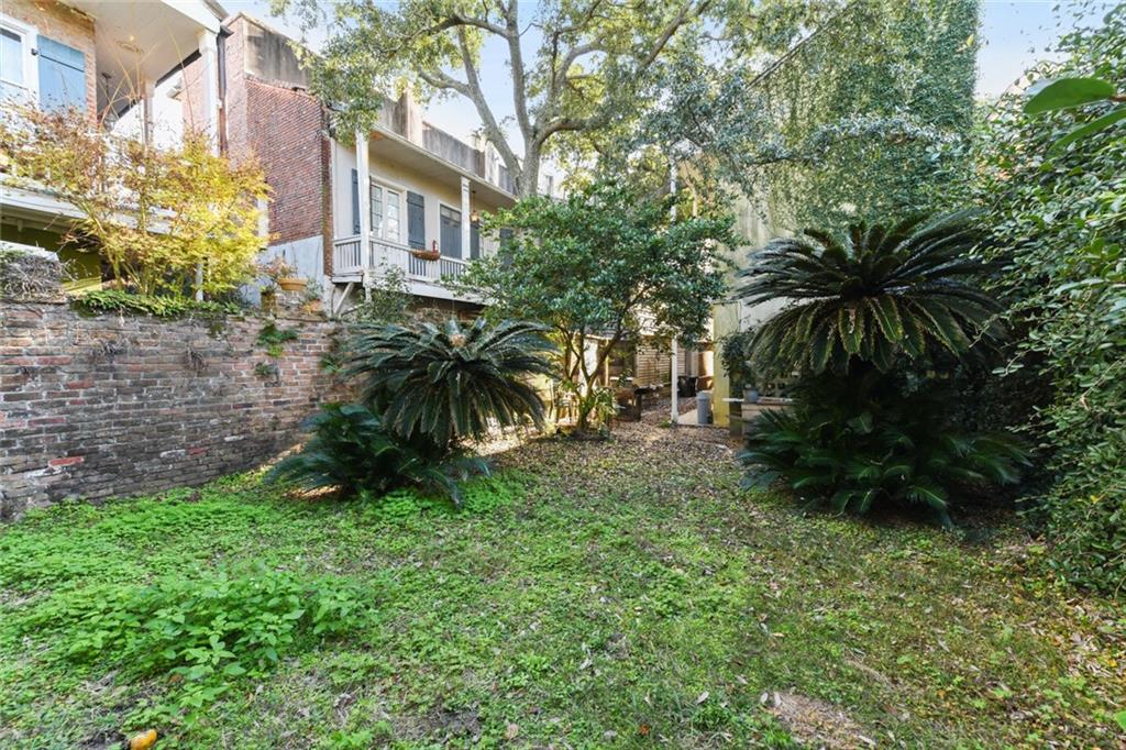 1015 ST. ANN Street 1