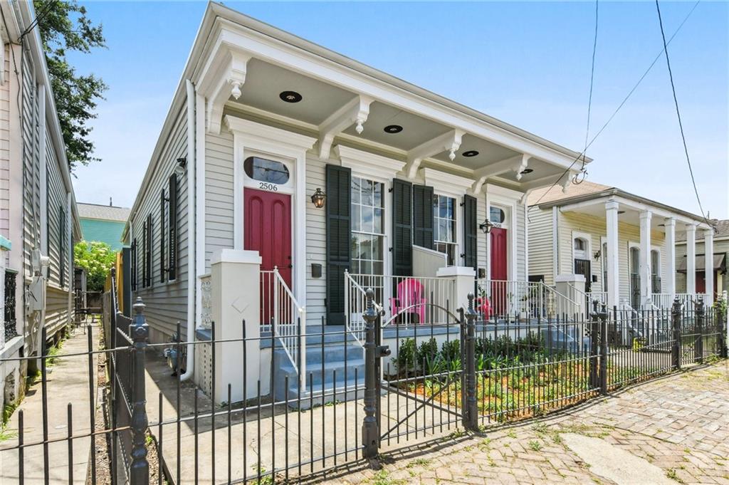 2506 ST. THOMAS Street