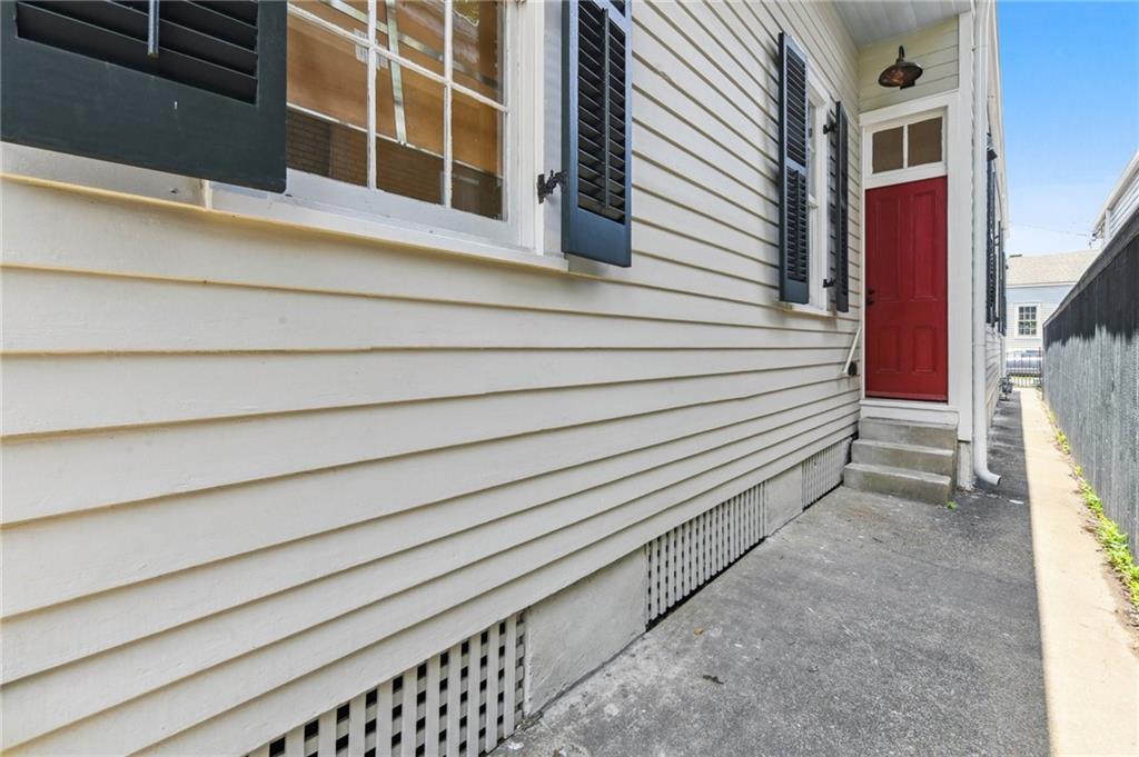 2506 ST. THOMAS Street