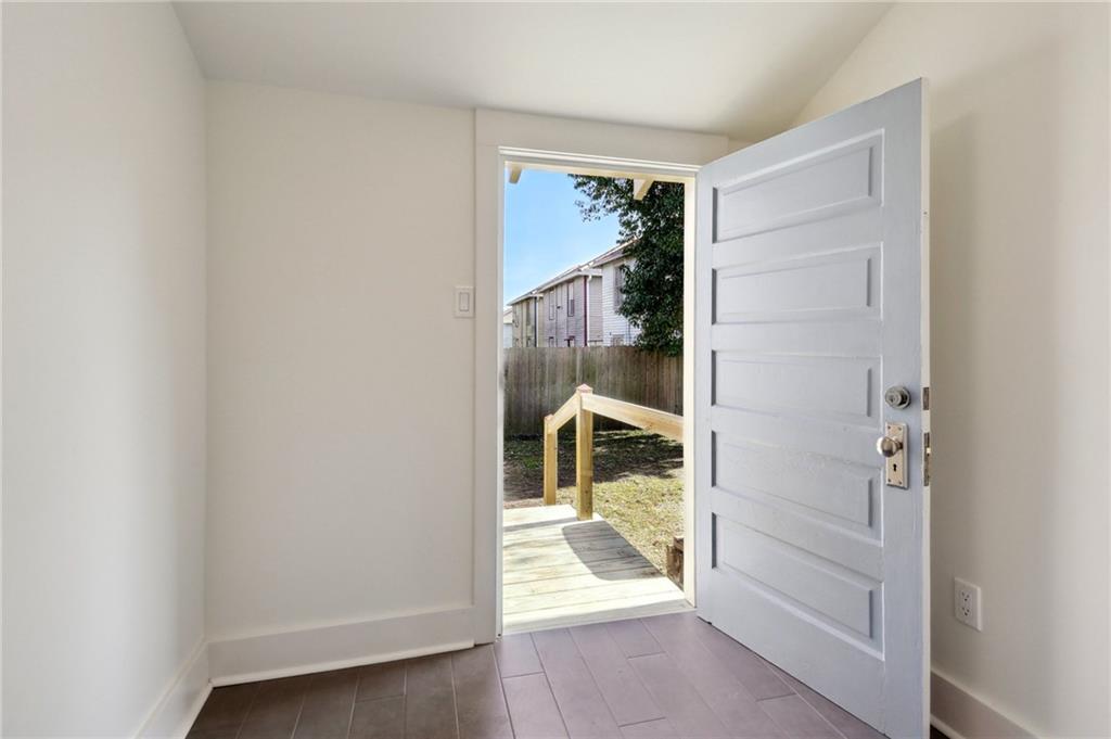 1715 BURDETTE Street