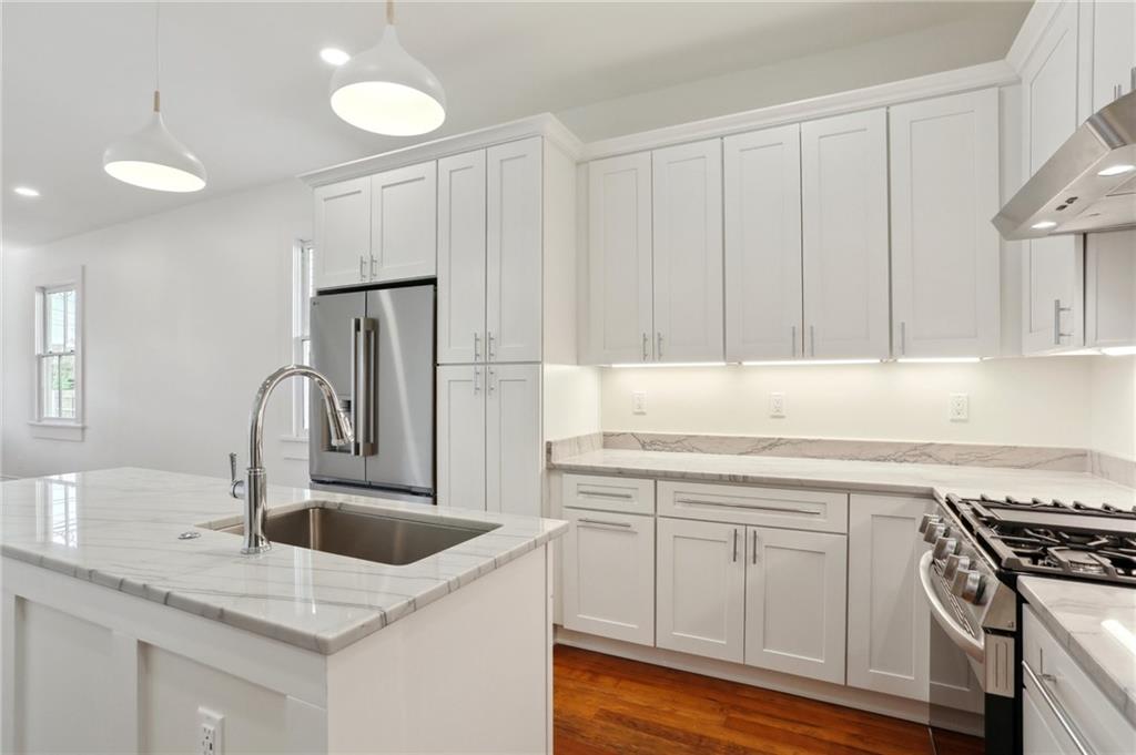 1715 BURDETTE Street