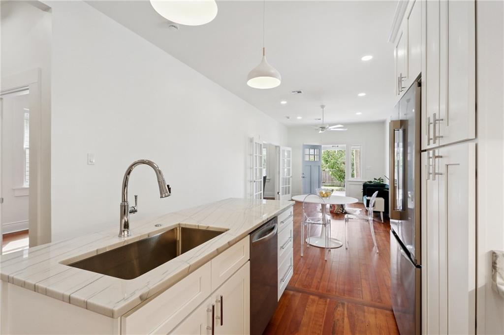 1715 BURDETTE Street