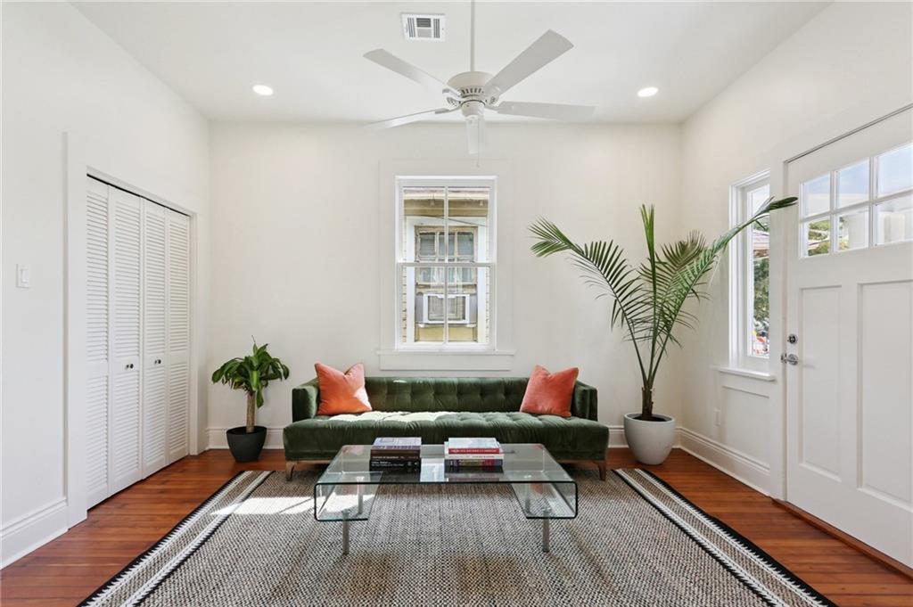 1715 BURDETTE Street