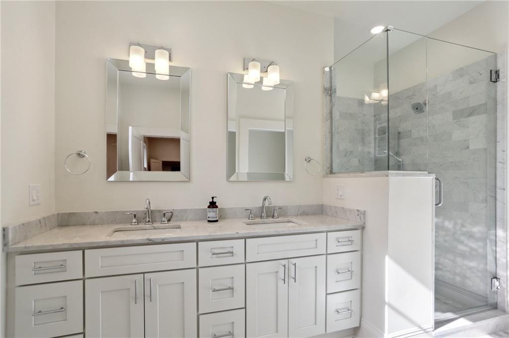 1715 BURDETTE Street