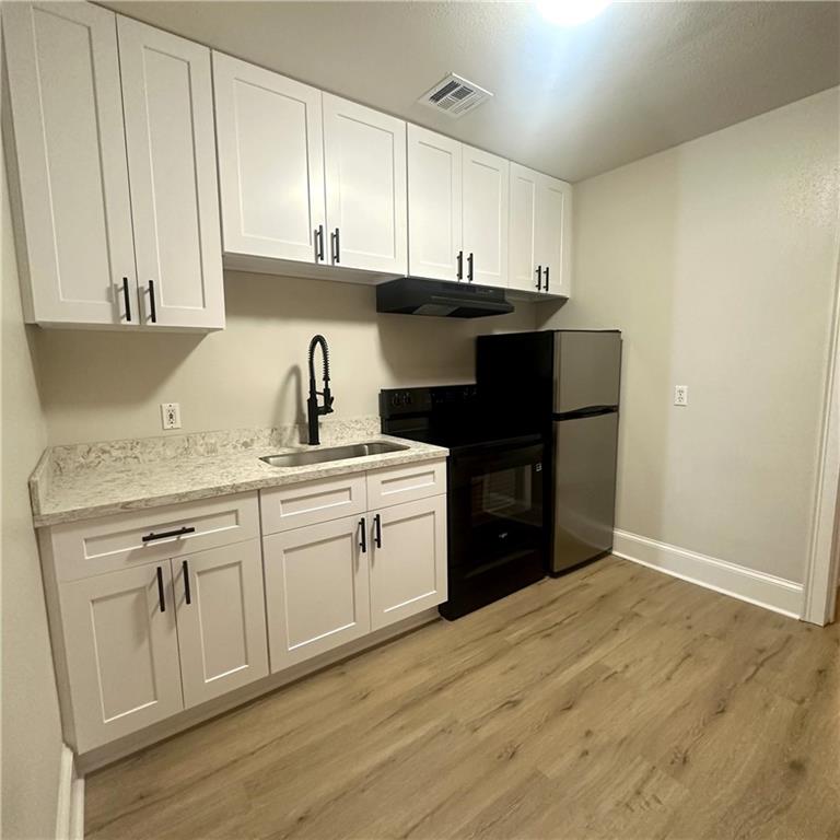 522 DAUPHINE Street Rear