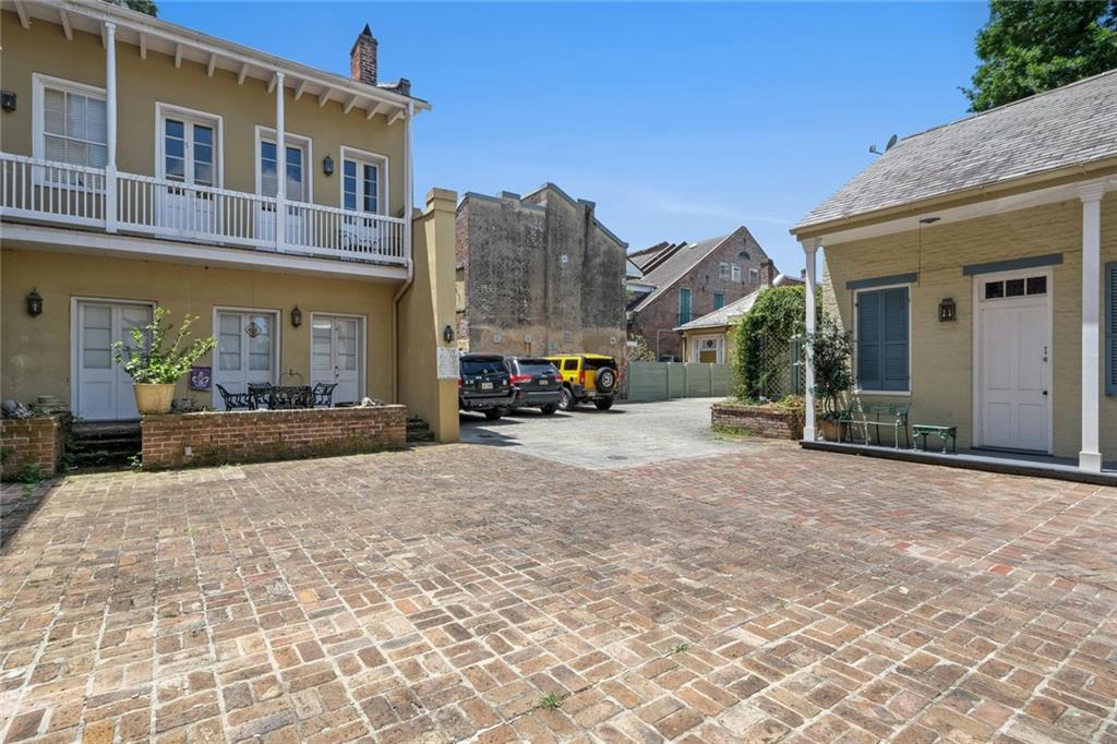 926 SAINT LOUIS Street 4