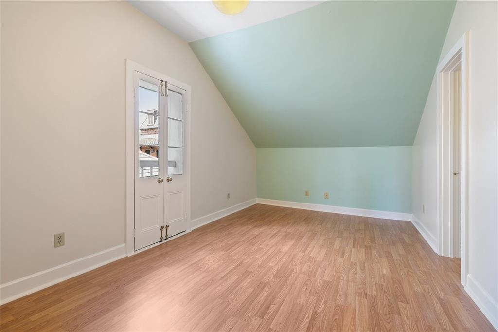 926 SAINT LOUIS Street 4