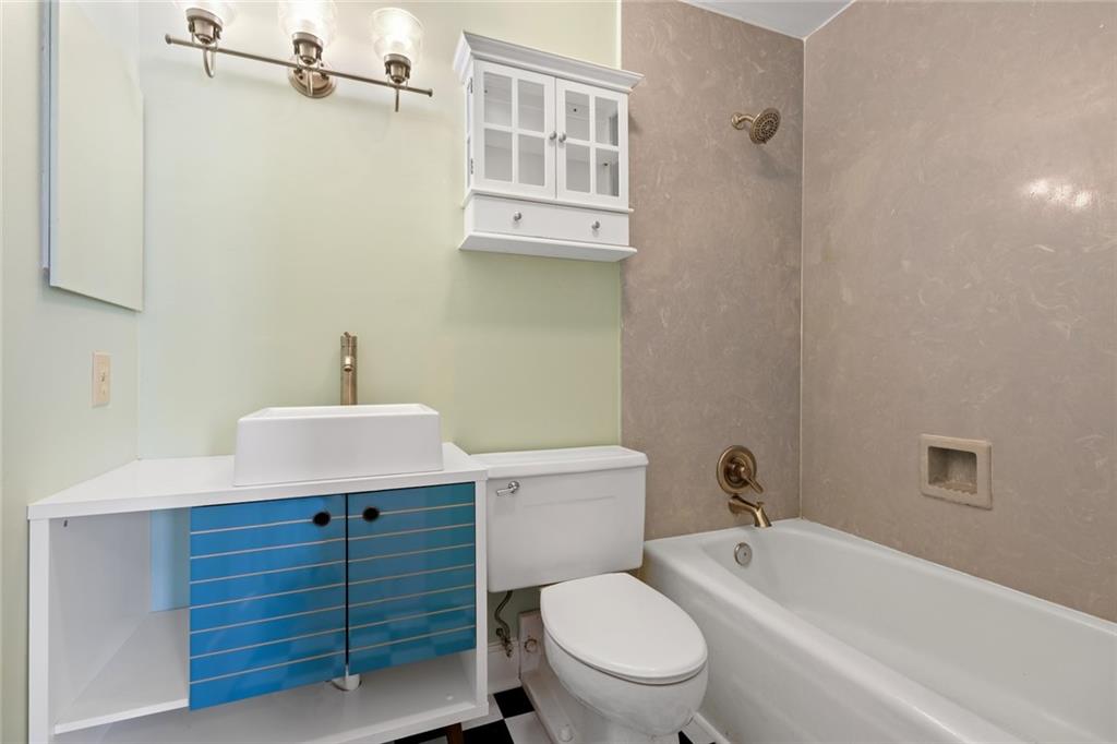 926 SAINT LOUIS Street 4