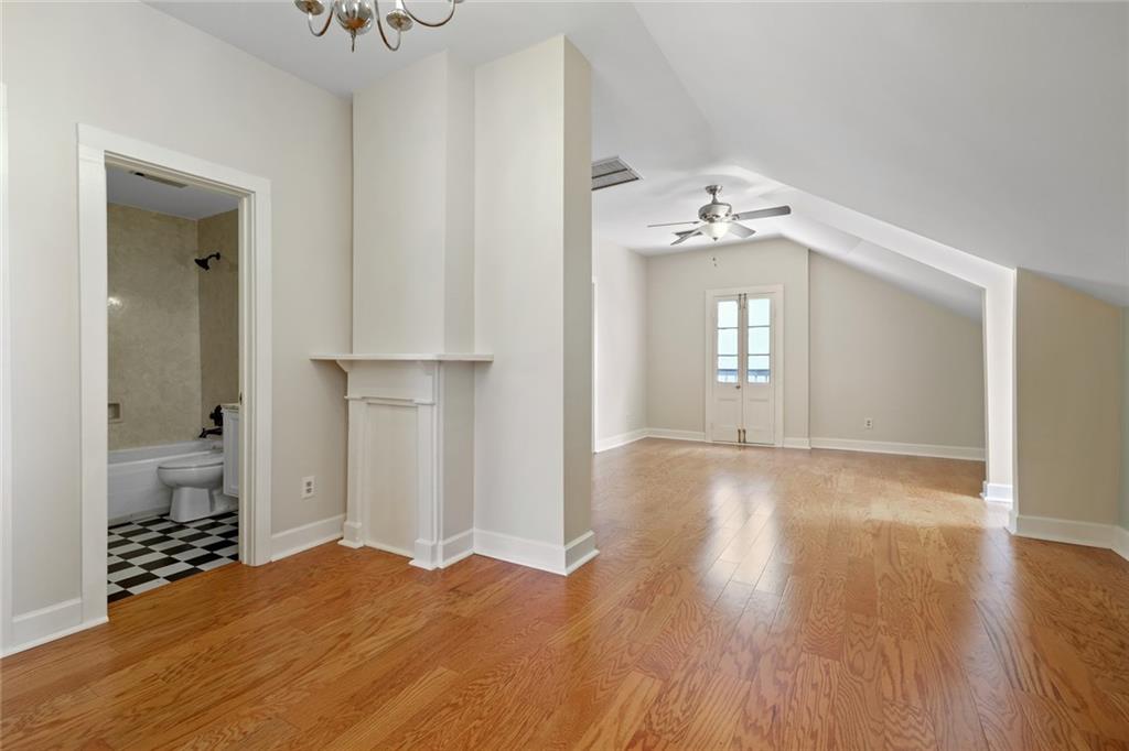 926 SAINT LOUIS Street 4