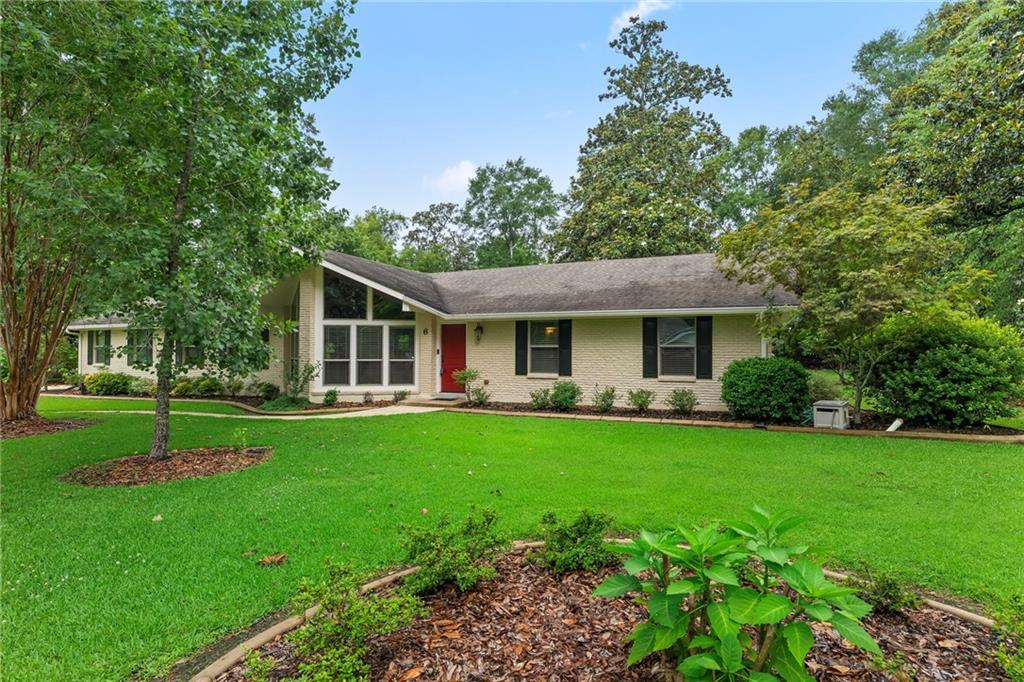 6 HOLLY Lane