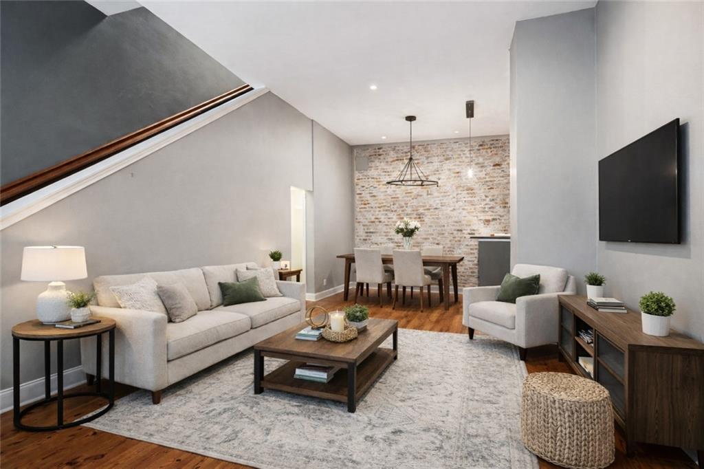 330 JULIA Street 215