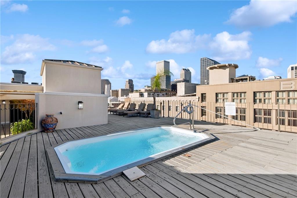 330 JULIA Street 215