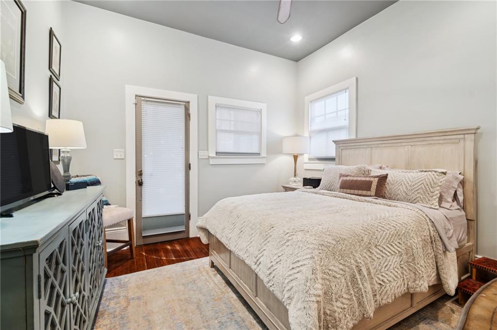 1227 ANNUNCIATION Street