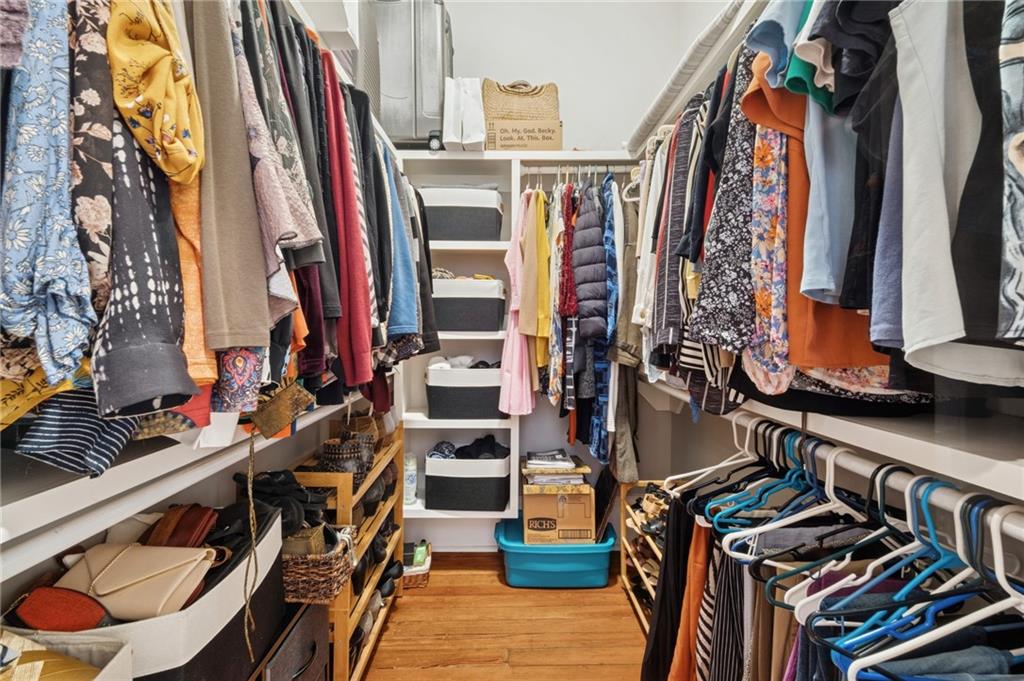 1227 ANNUNCIATION Street