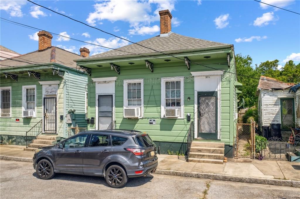 1124-1126 HENRIETTE DELILLE Street