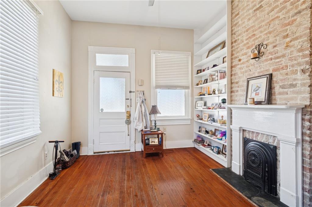 1824-26 BURDETTE Street