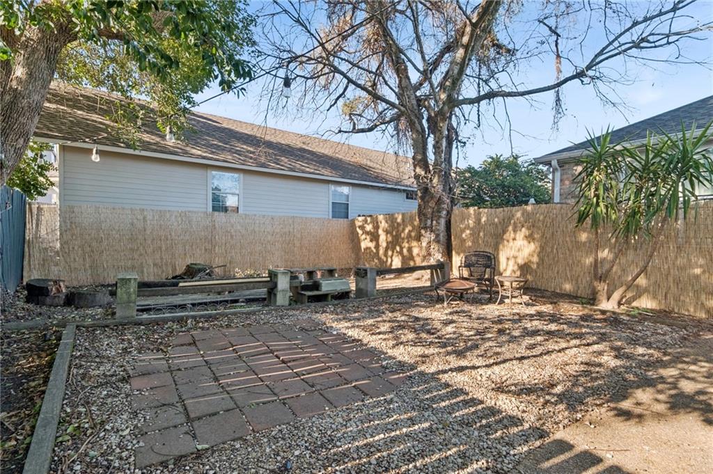 1824-26 BURDETTE Street