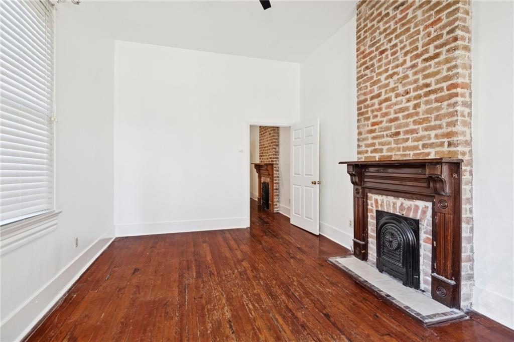 1824-26 BURDETTE Street