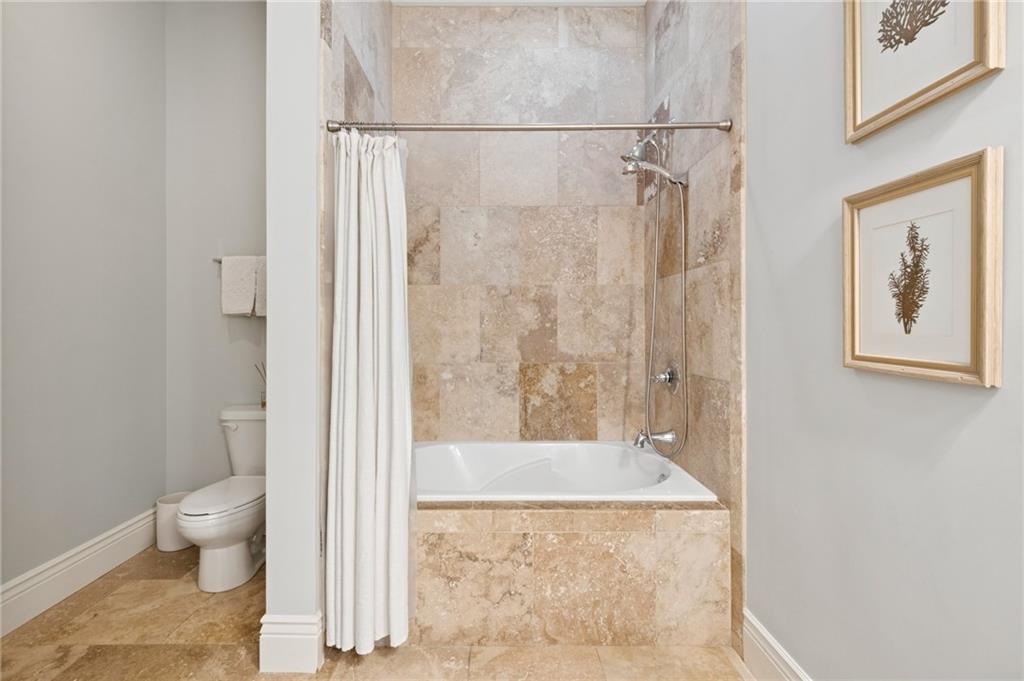 1212 AUSTERLITZ Street