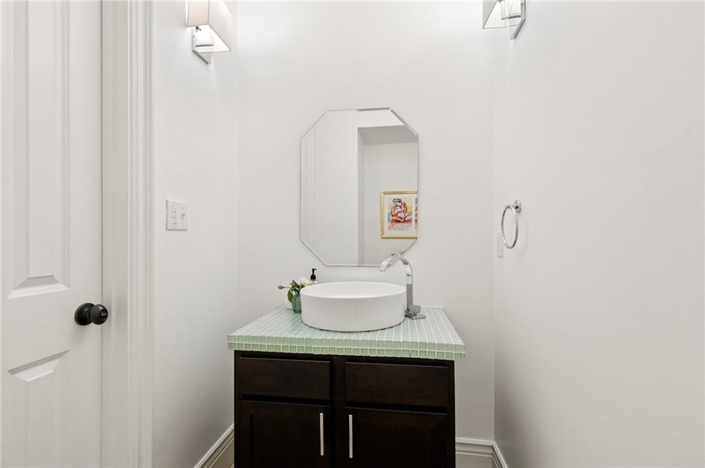 1212 AUSTERLITZ Street