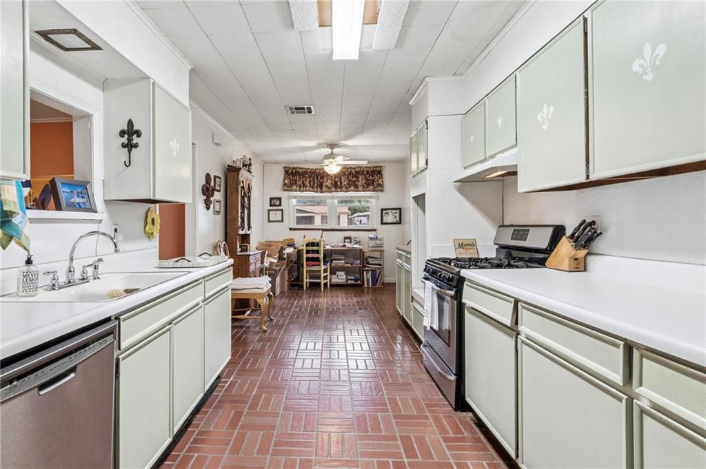 3124 42ND Street