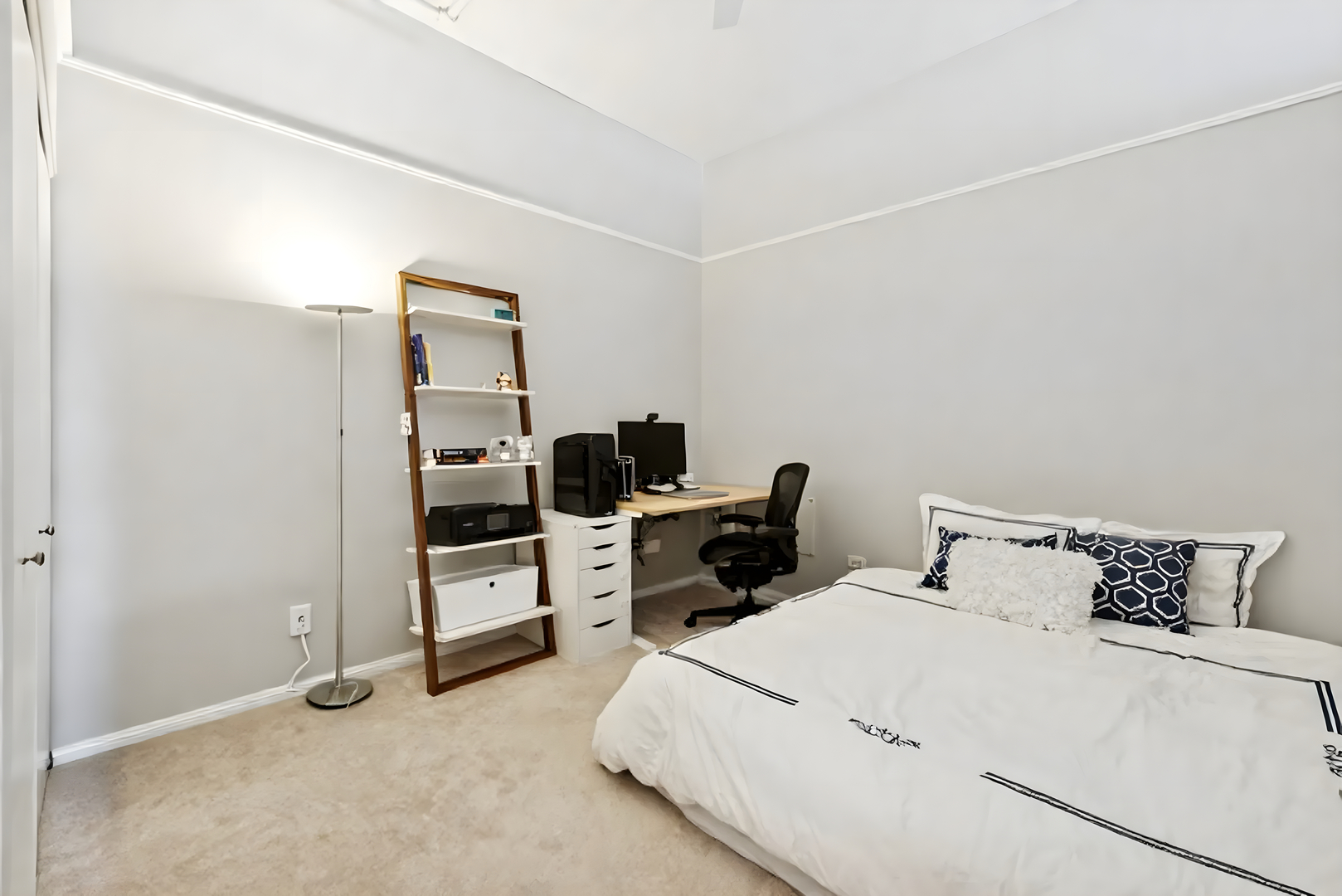 950 W MONROE Street Unit: 808