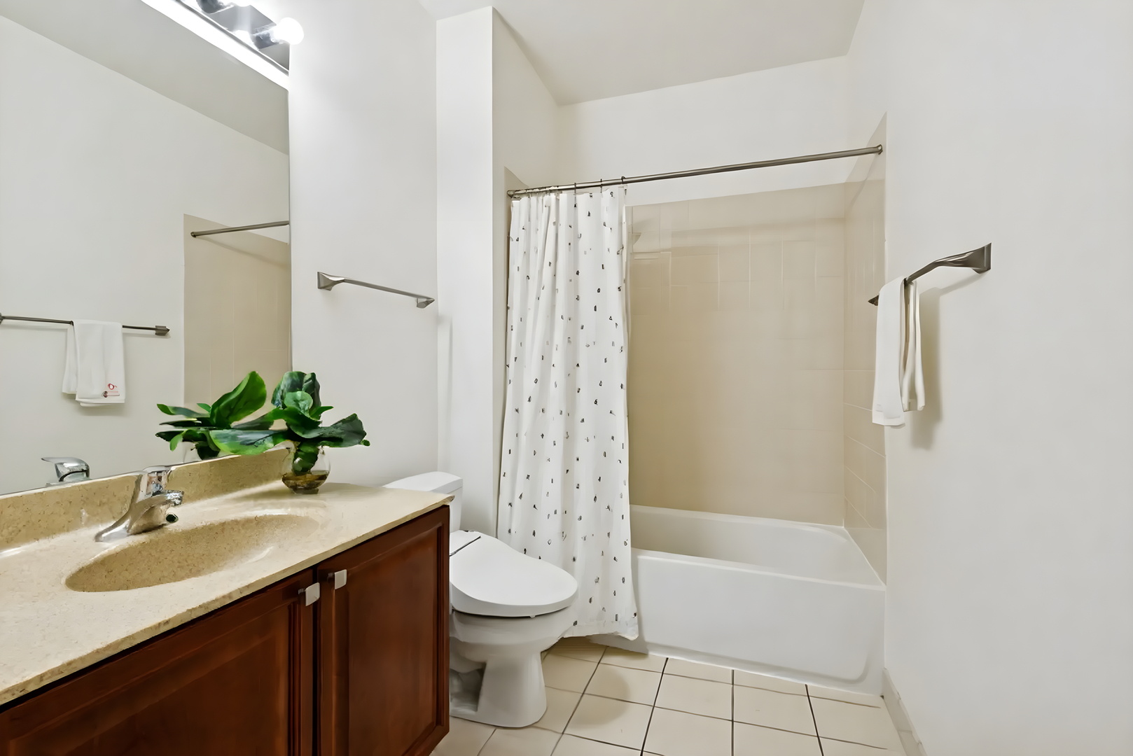 950 W MONROE Street Unit: 808