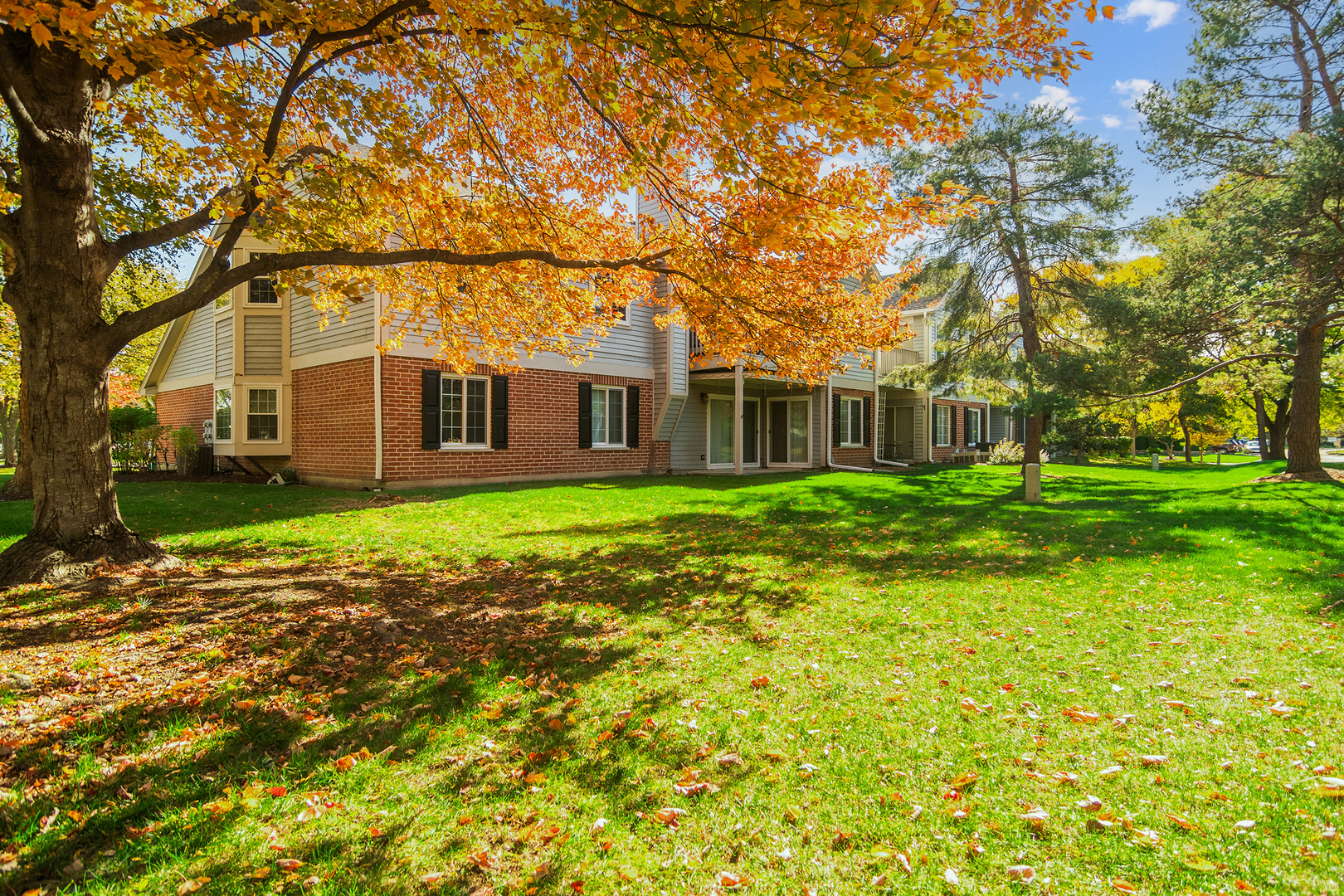 1316 E Evergreen Drive Unit: 8