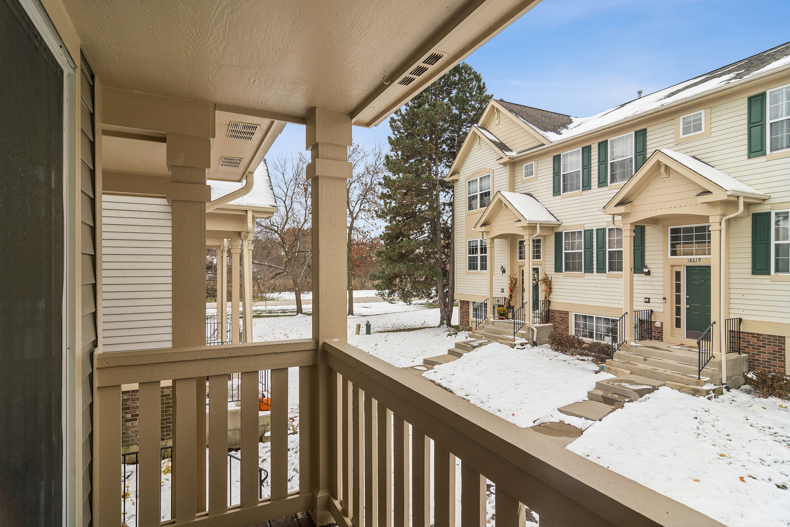 18611 W Sterling Court