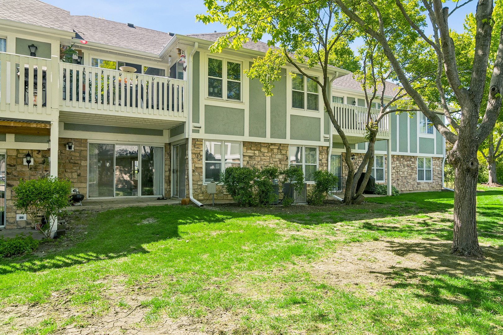 1411 Wentworth Court Unit: 1411
