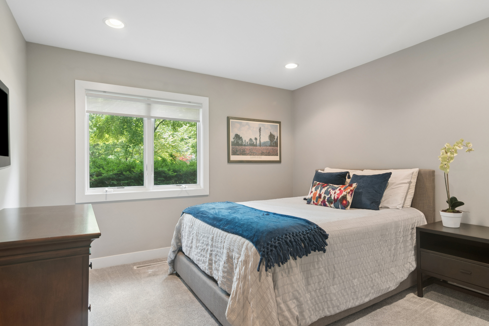 28 LANCASTER Lane