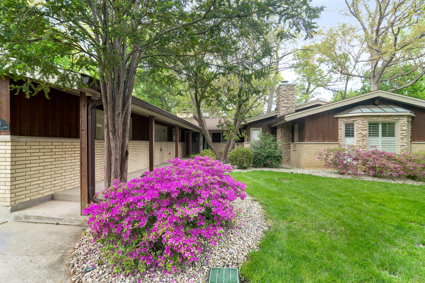 28 LANCASTER Lane