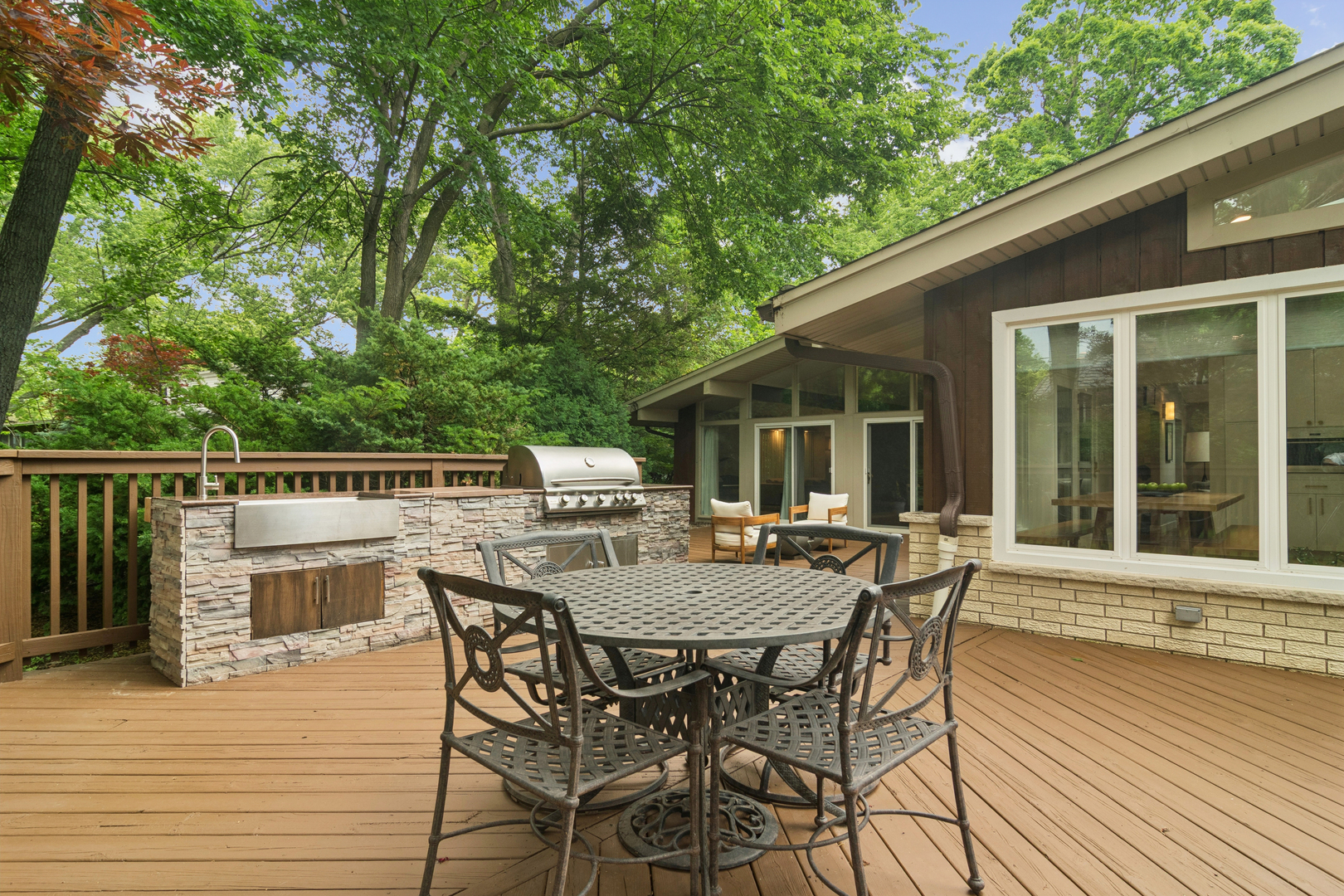 28 LANCASTER Lane