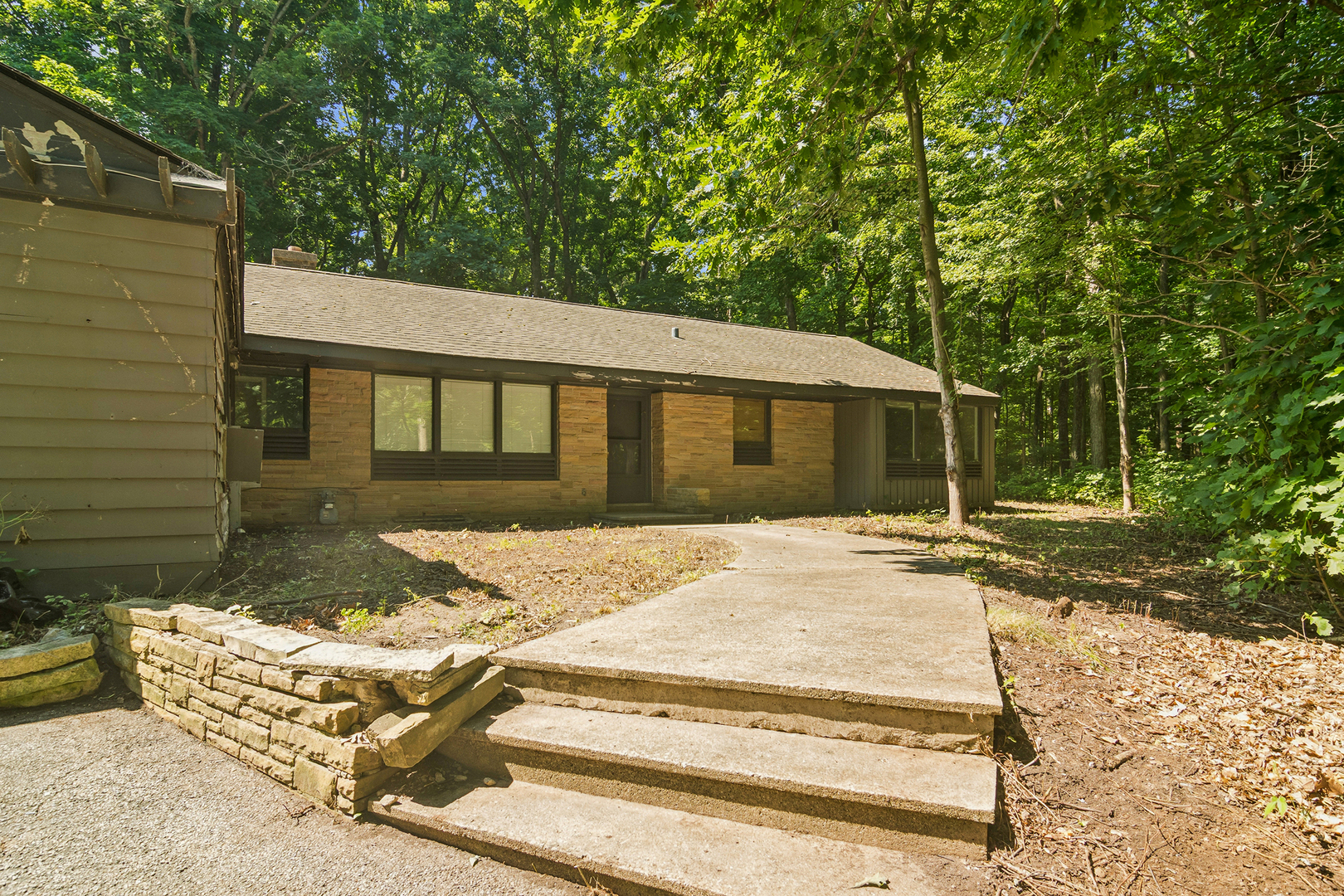 3195 Deerfield Road