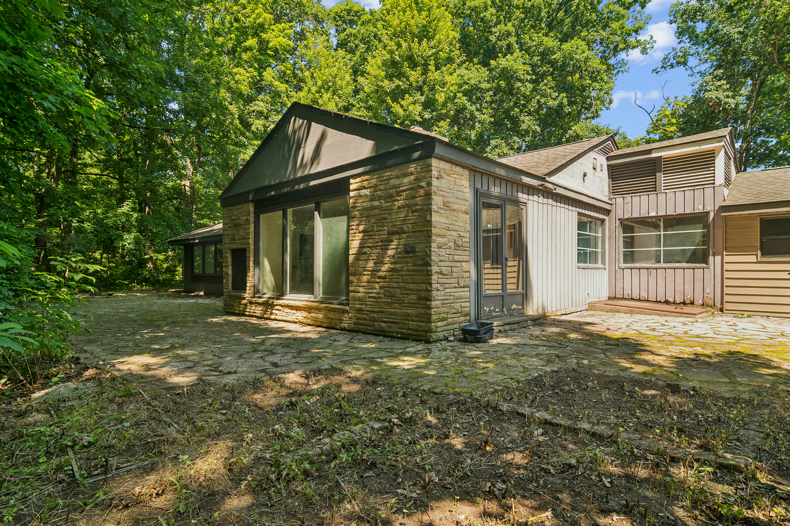 3195 Deerfield Road