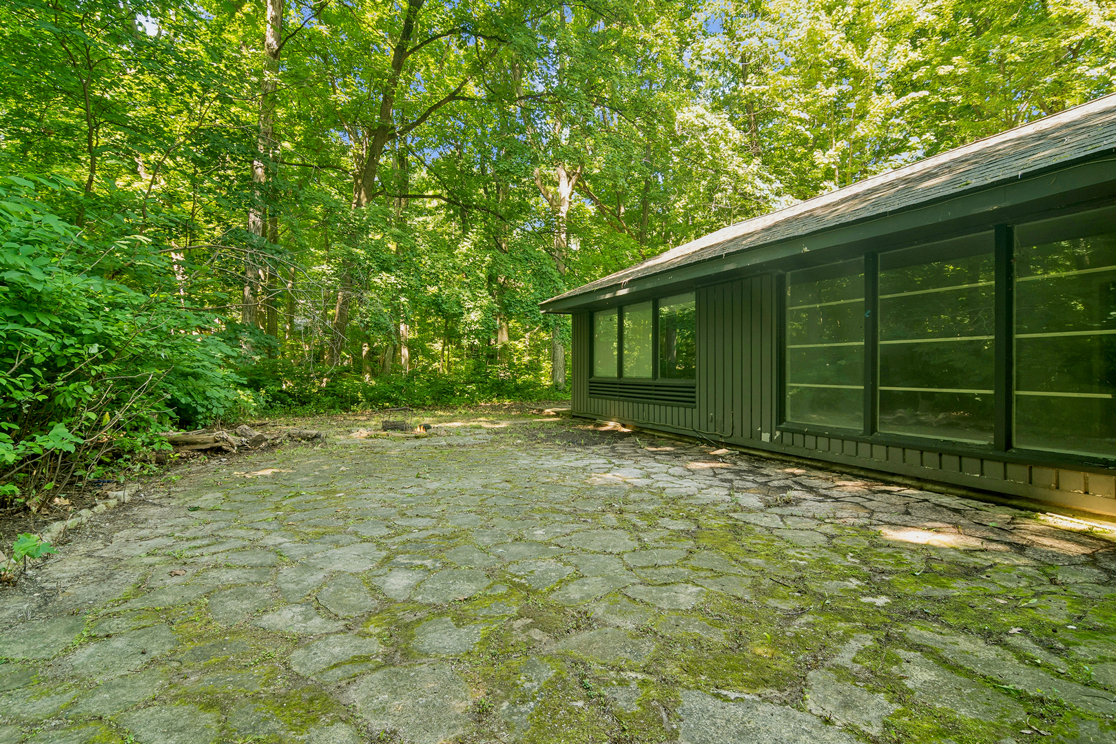 3195 Deerfield Road