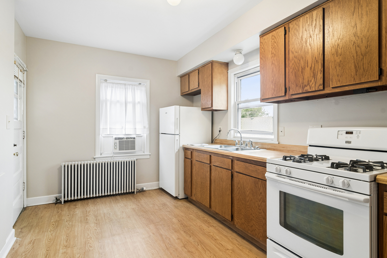 861 Waukegan Road Unit: 2