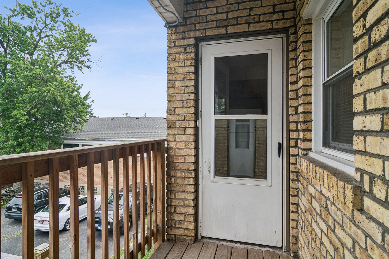 861 Waukegan Road Unit: 2