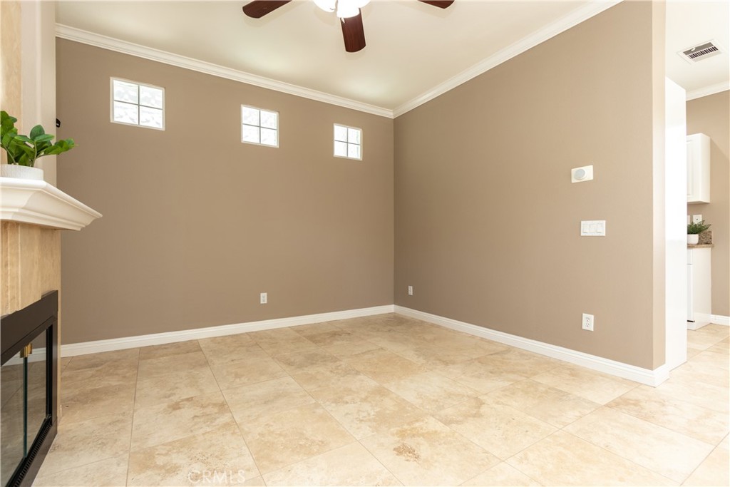 188 Calle De Los Ninos